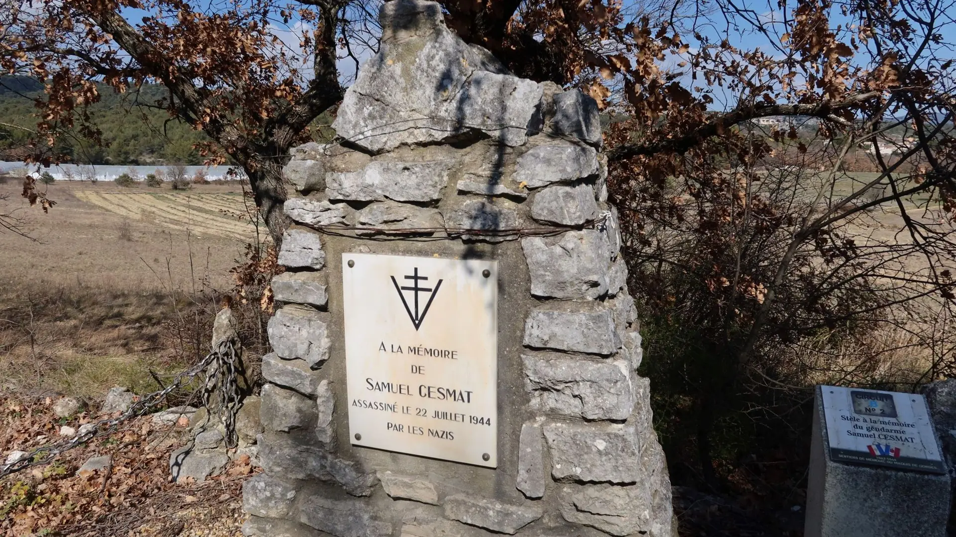 Stèle Samuel Cesmat