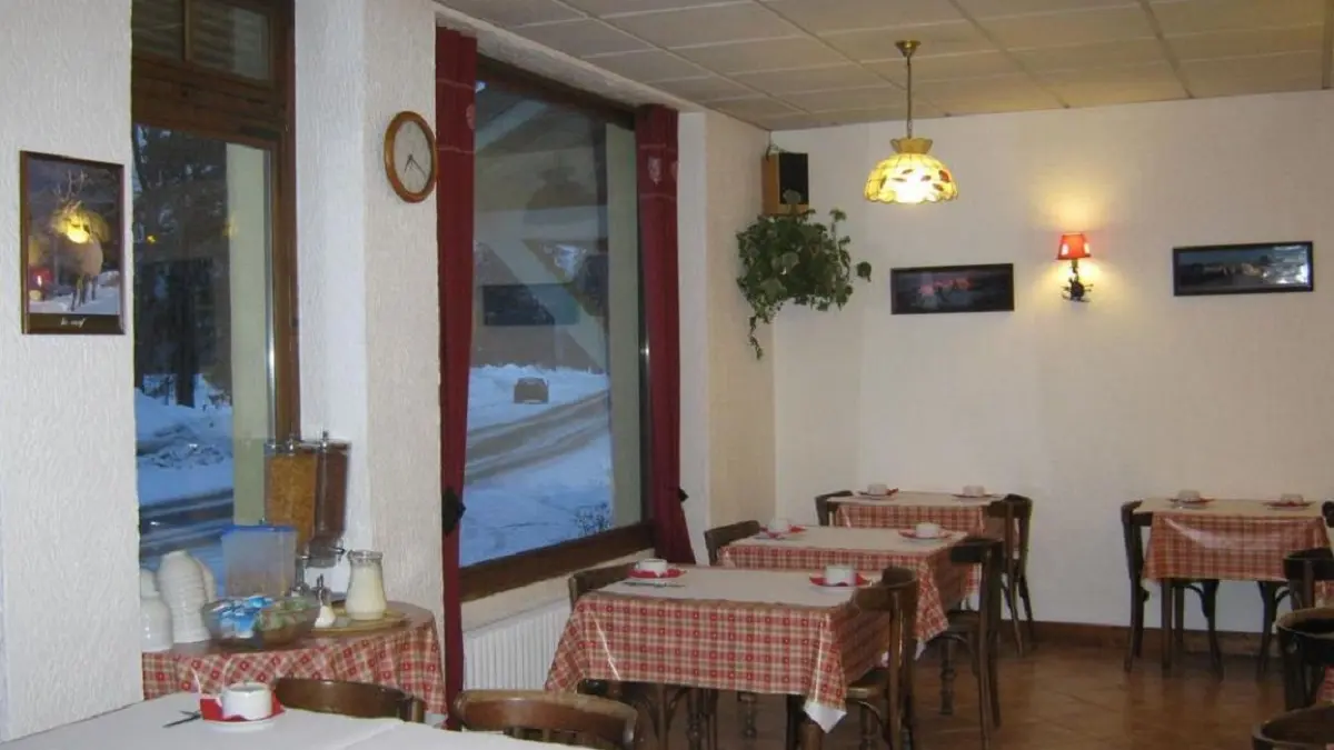 Des Lacs Restaurant
