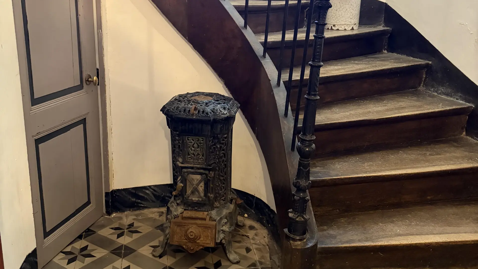 Le Château de Beaurepaire à Aubessagne