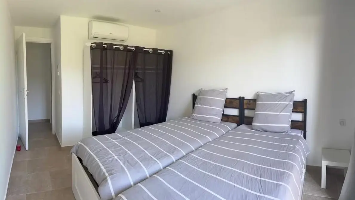 Gîte le Moderne-Chambre-Contes-Gîtes de France Alpes-Maritimes