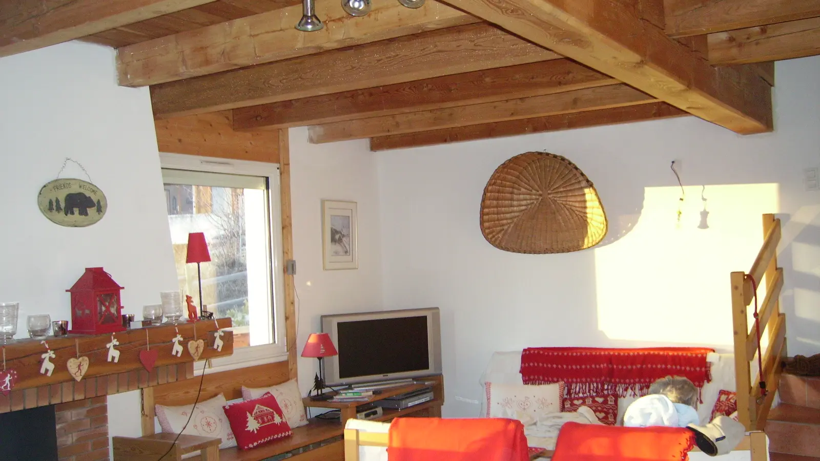 Coin salon cheminée SAINT-SAUVEUR