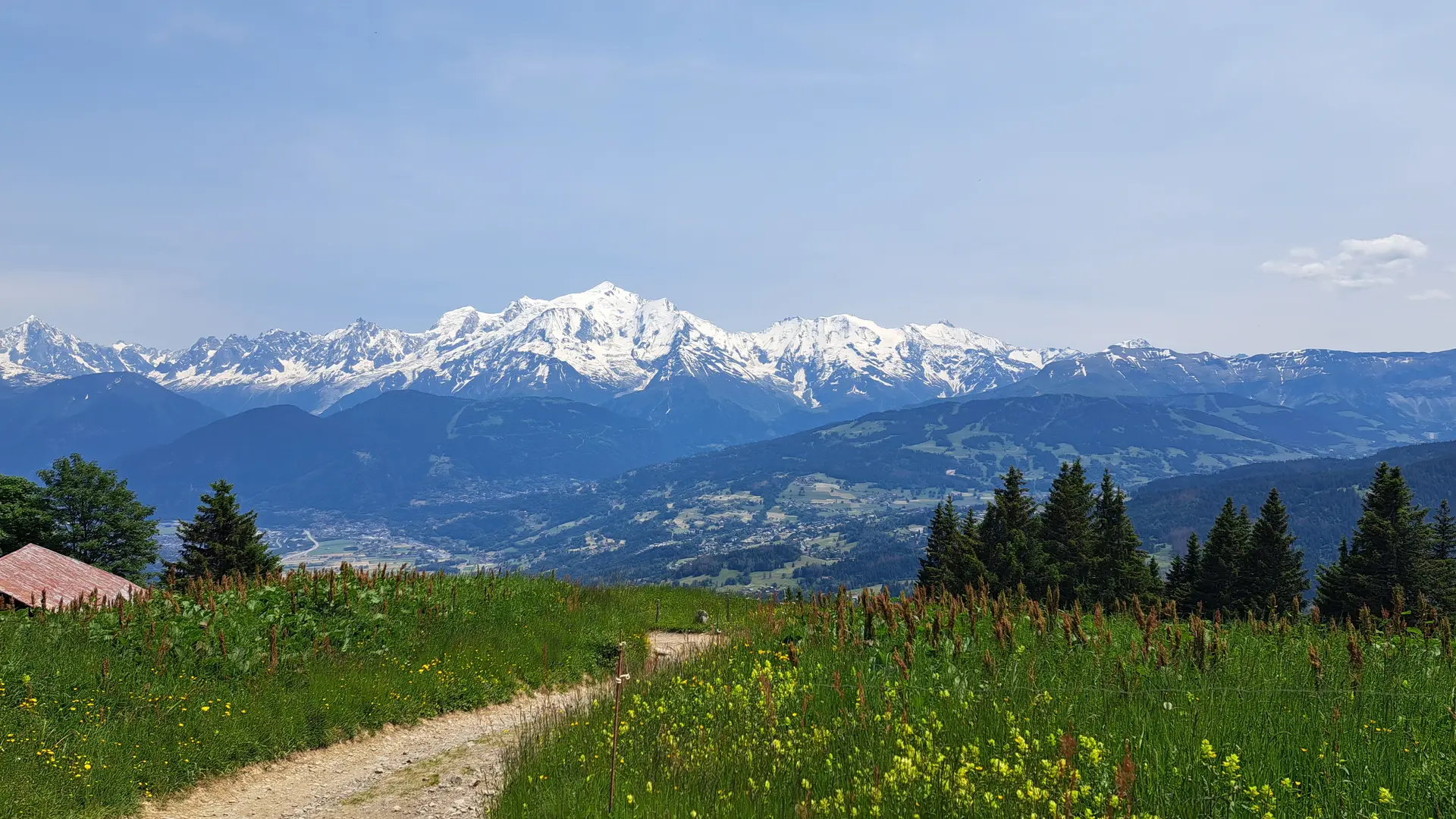 Chemin des Plateaux des Bénés