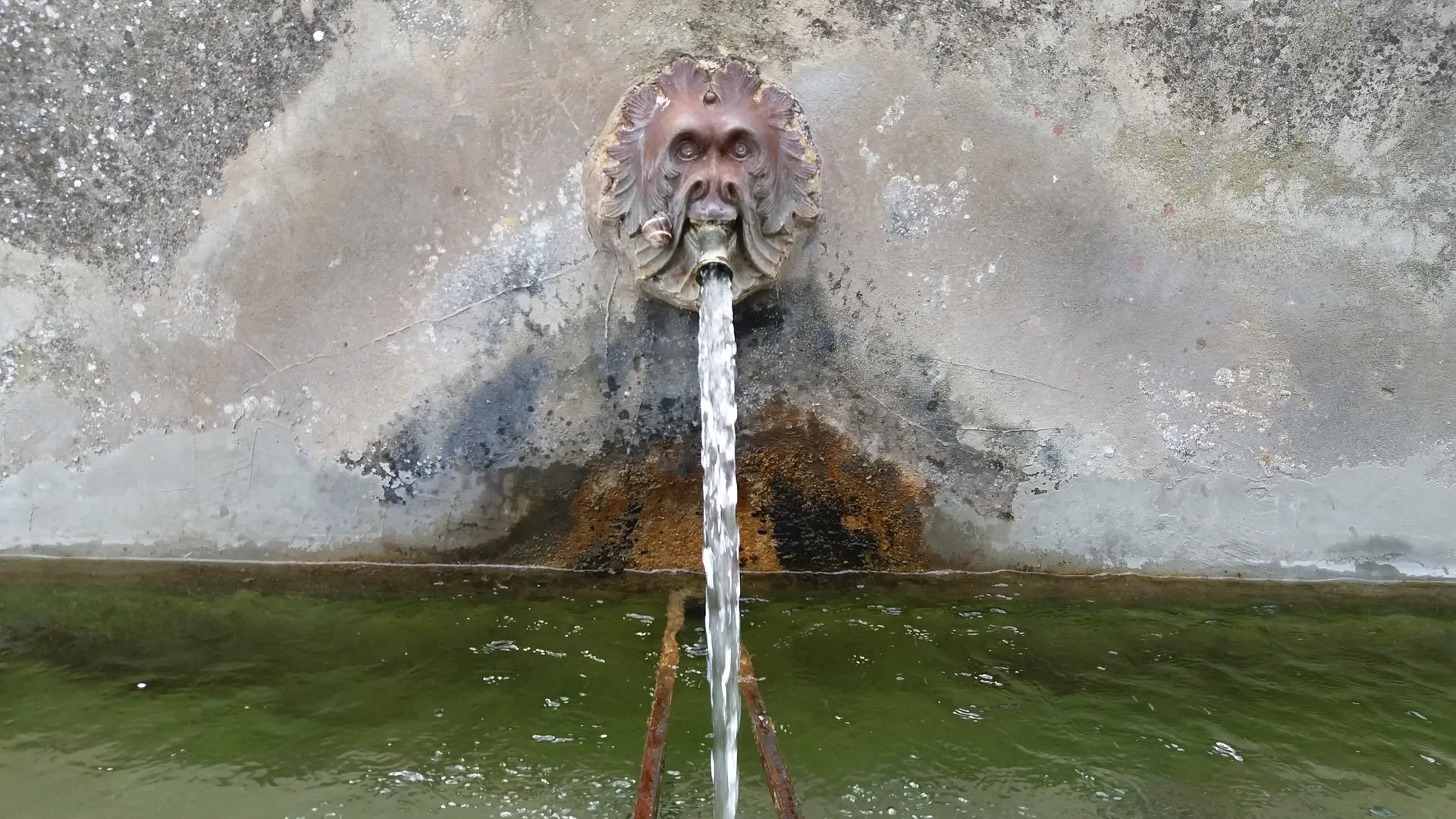 Fontaine du village