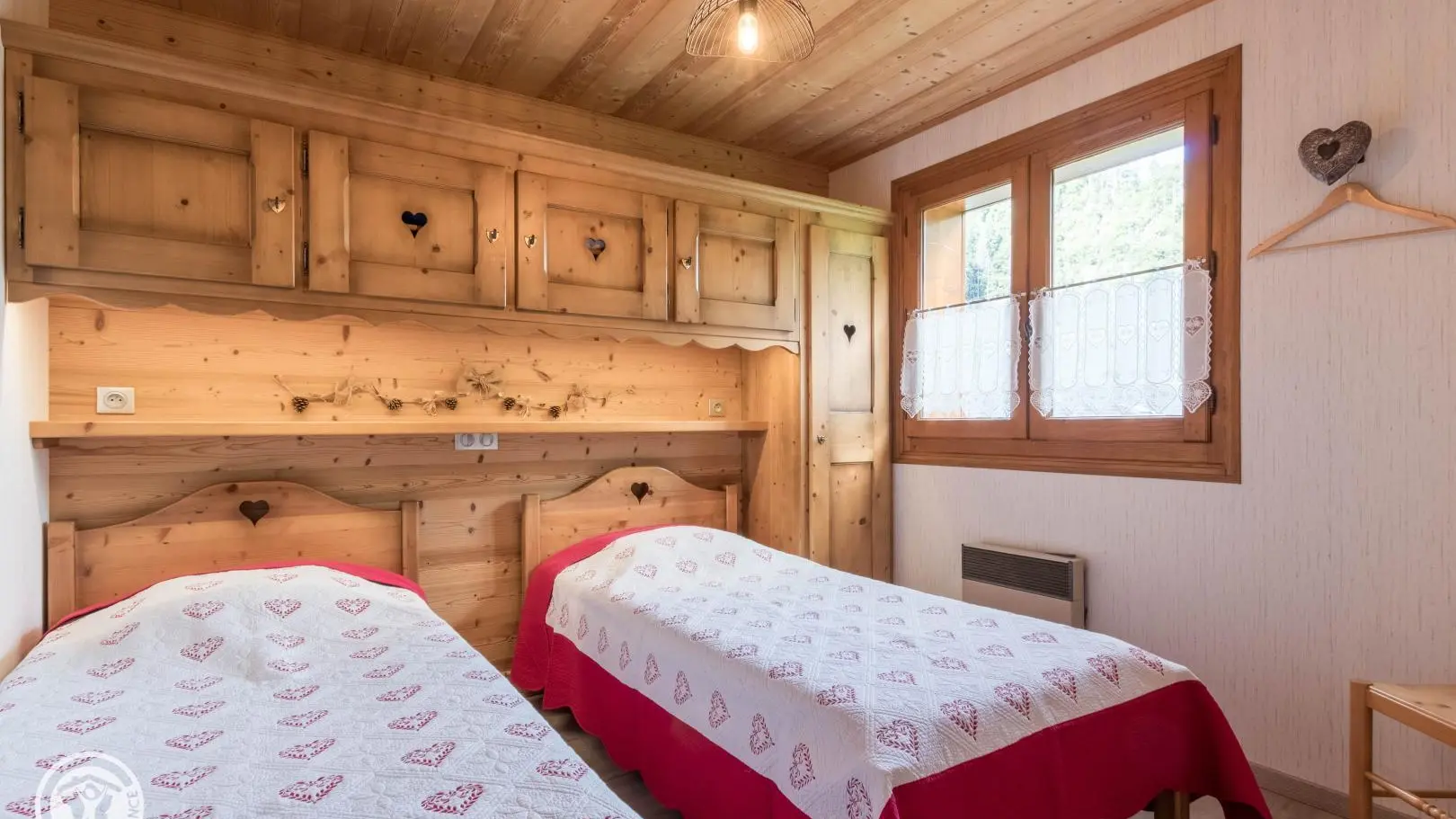 Chambre : 2 lits simples 90x190cm