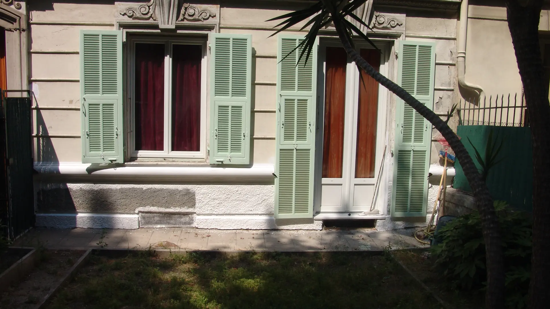 Le rez de chaussée, façade de l'appartement