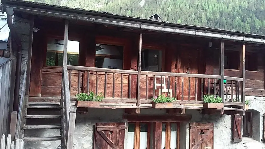 façade est du gite les Chosalires