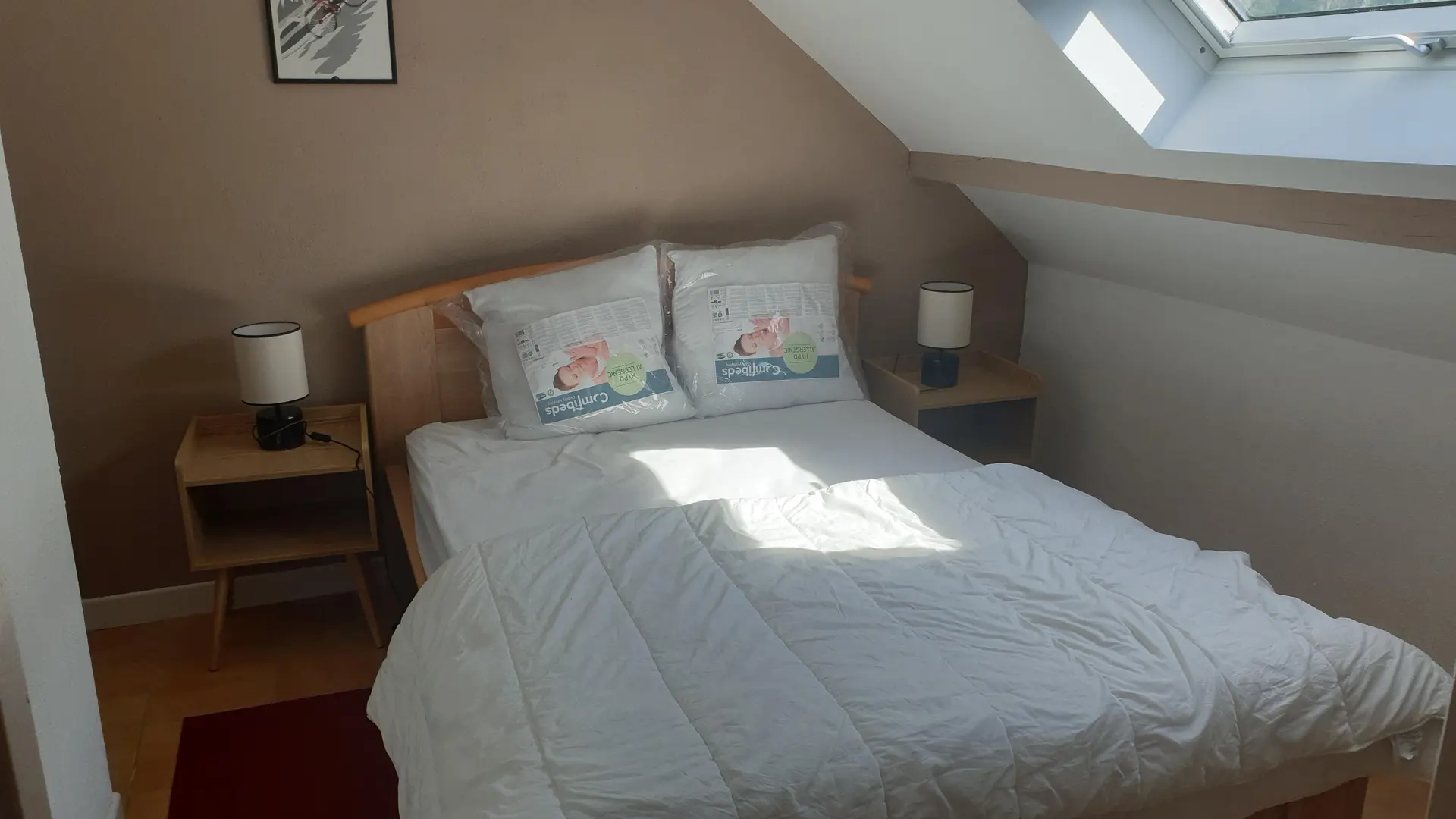 Chambre avec velux