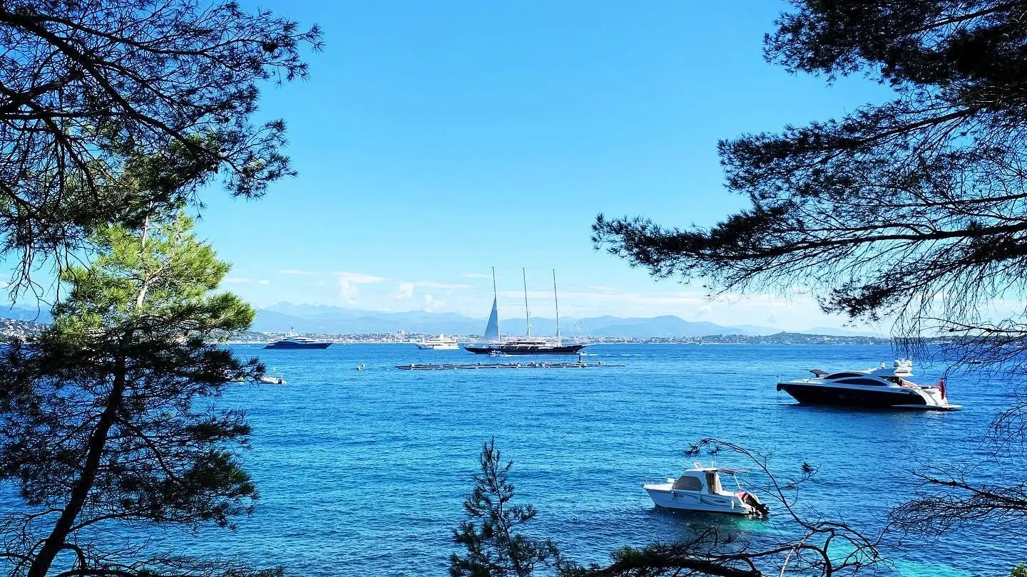 Cap vers Lérins