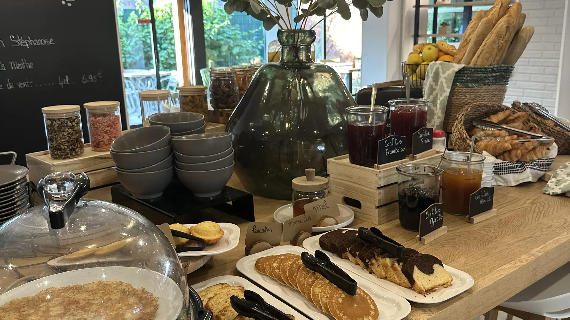 Buffet petit déjeuner