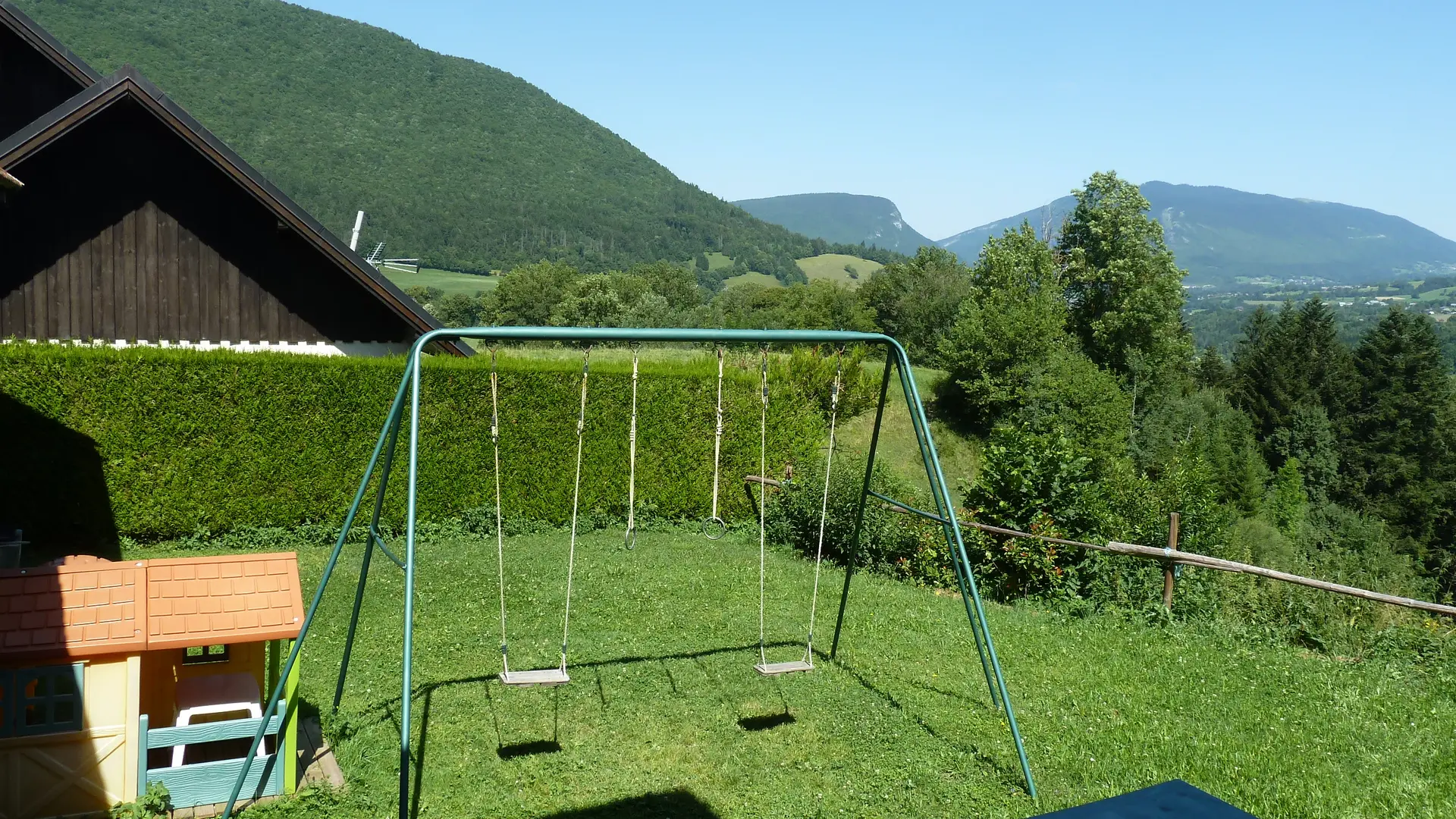 Portique et jardin