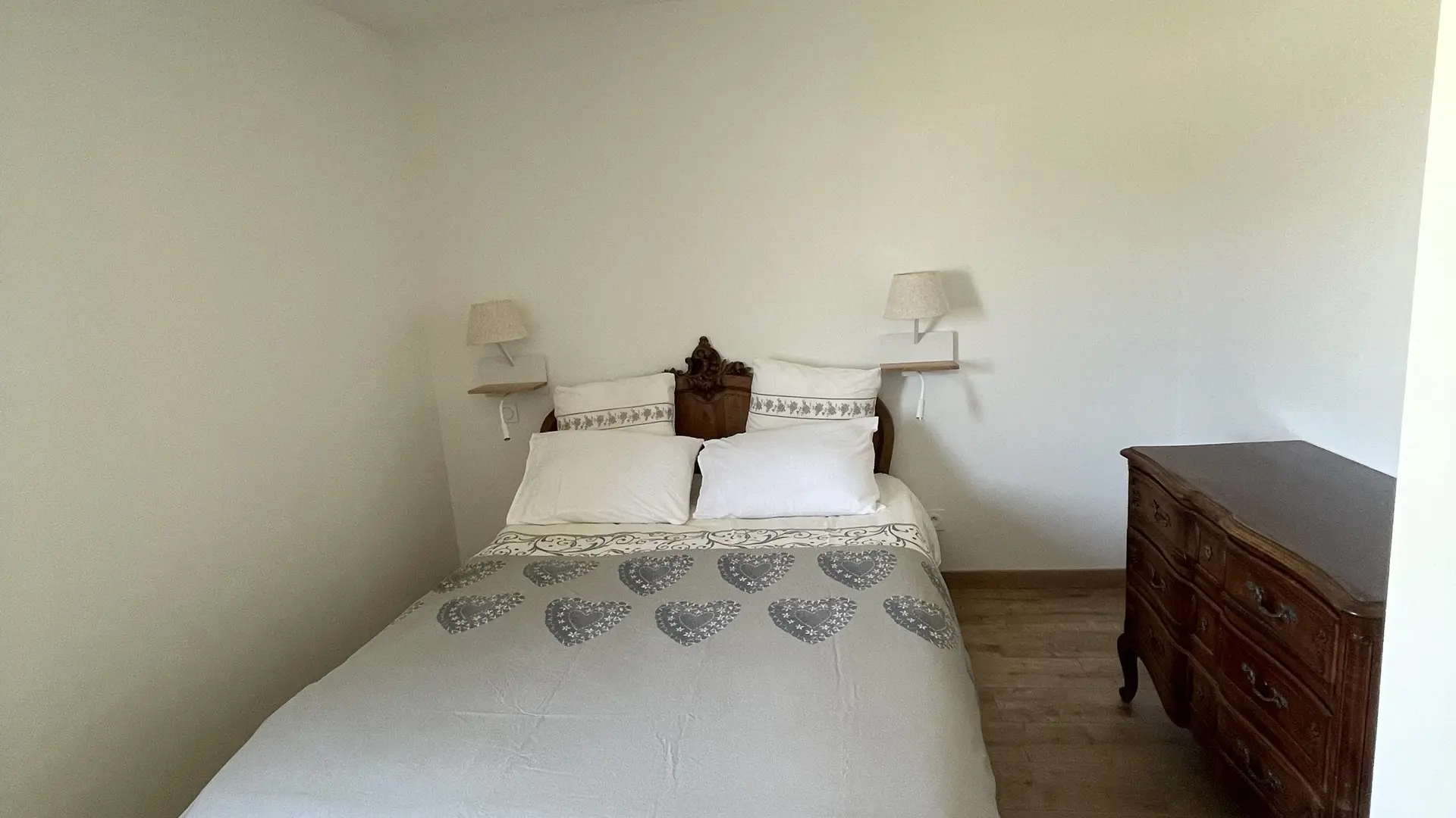 Chambre 1 - parentale : lit 140 x 200