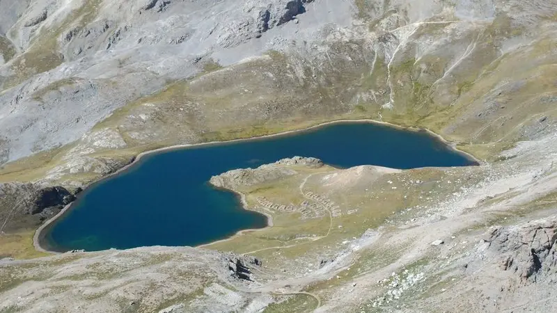 Lac de Roburent, versant italien.
