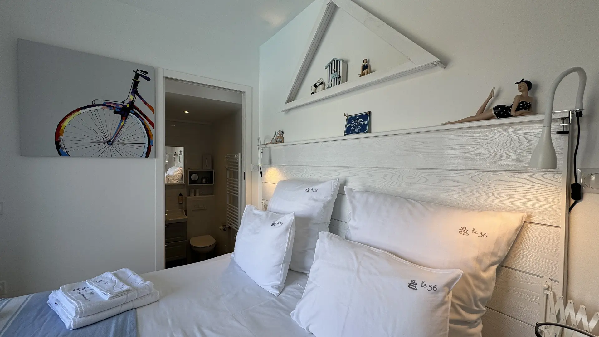 cabin room