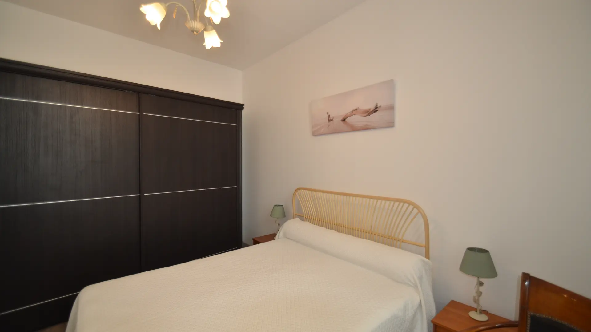 Chambre avec lit de 160cm