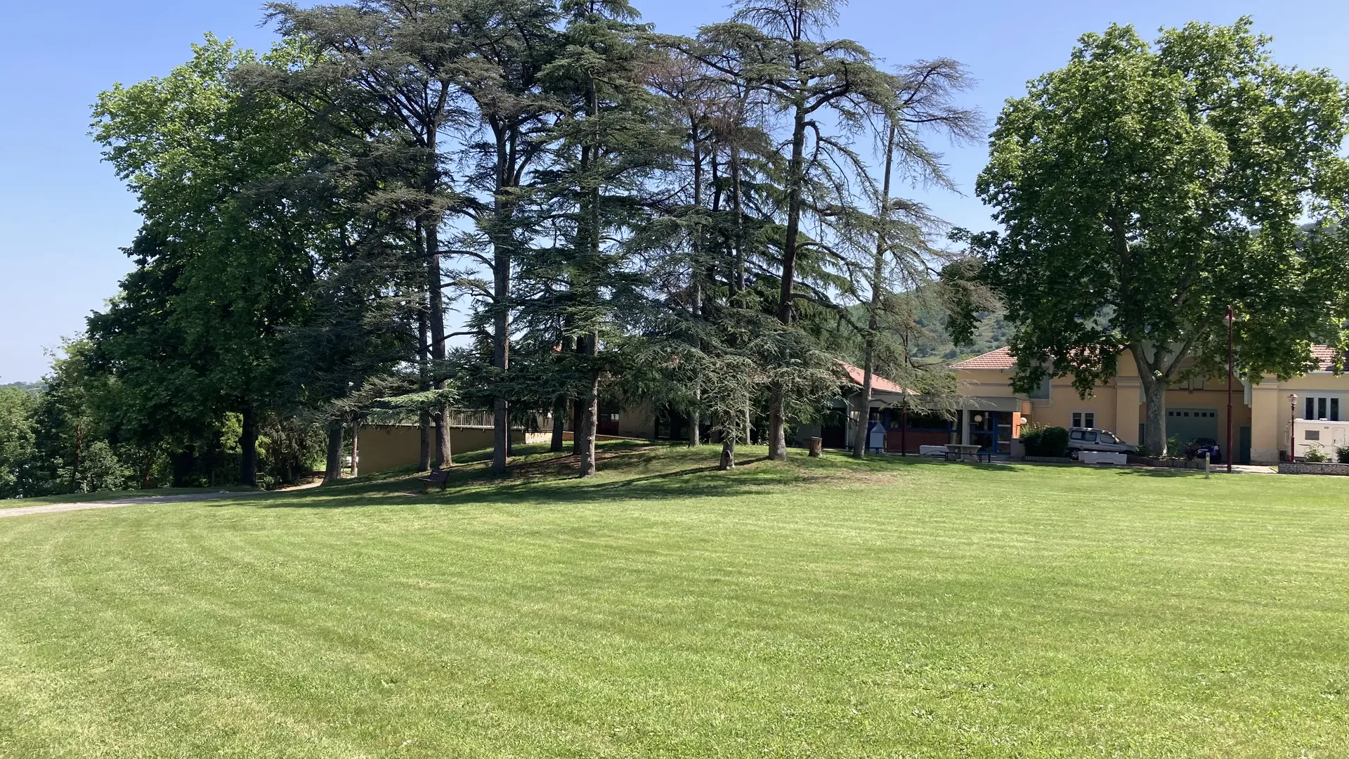 Parc de la ronceraie Laveyron