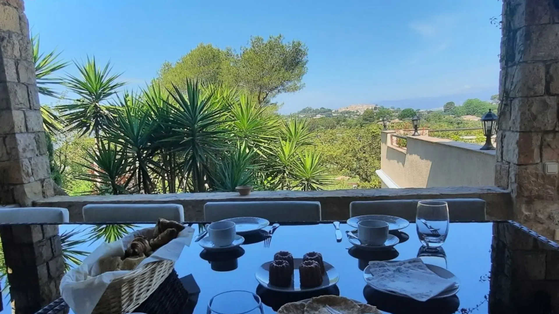 Petit déjeuner DR/Paradis des Oiseaux Mougins