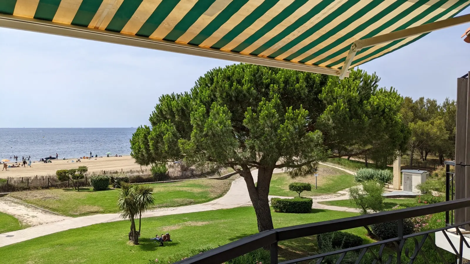 Terrasse sur pièce principale