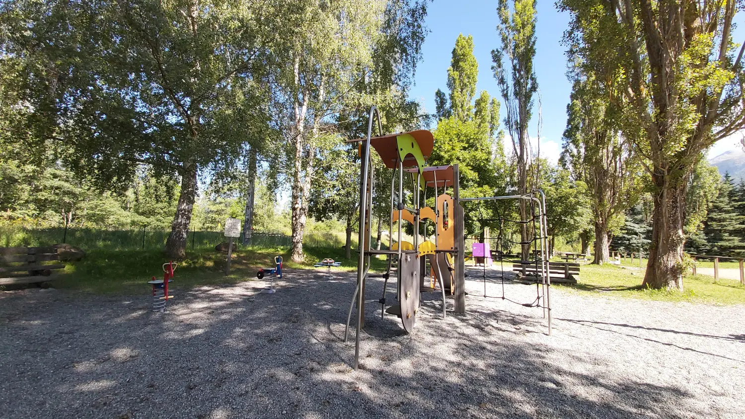 Aire de jeux de la base de loisirs de Chabottes