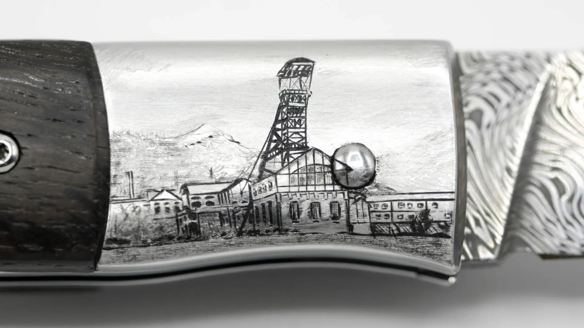 Gravure du puit de couriot  sur mitre en inox