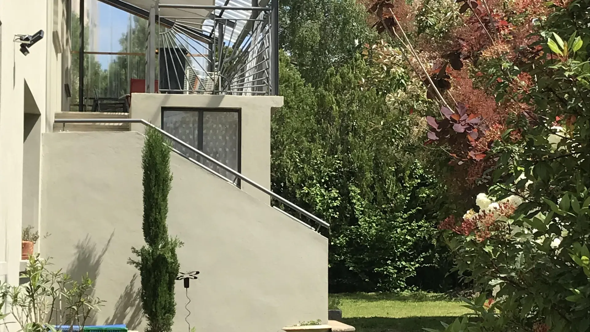 Escalier accès vue extérieure