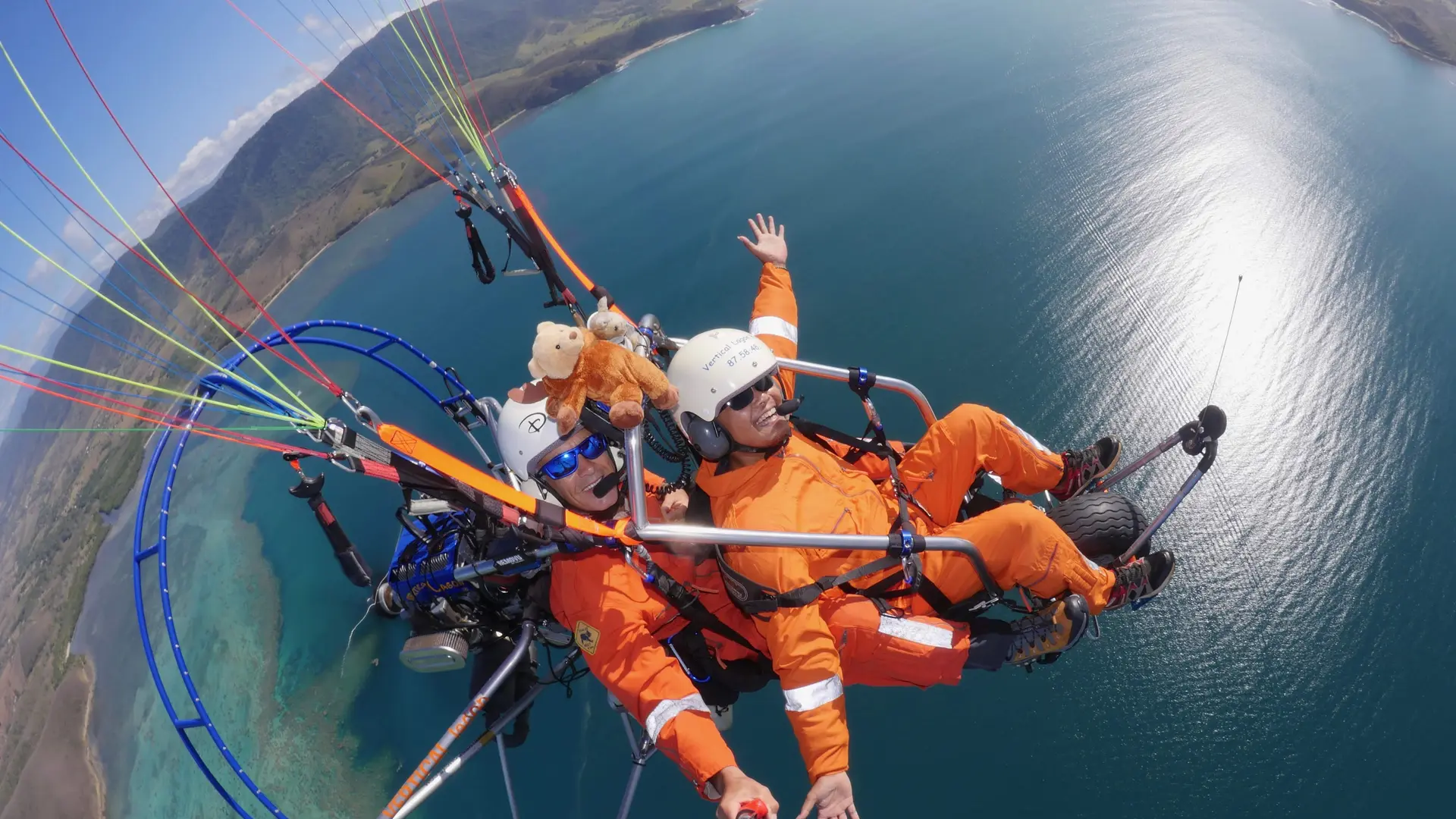 Paramoteur dans les airs