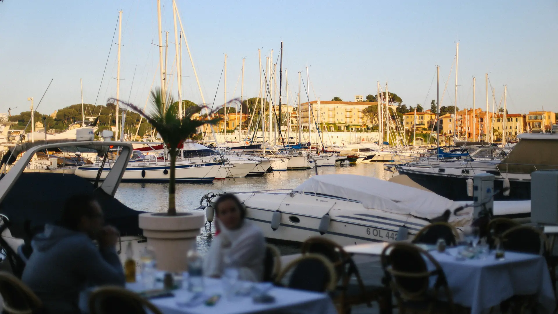 vue sur le port saint jean cap ferrat nonna