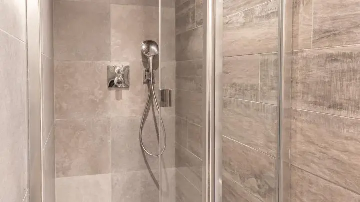 Salle d'eau chambre 3