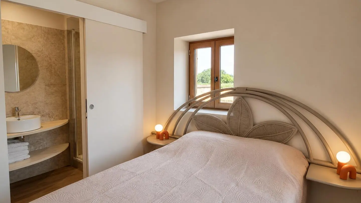 Suite 1 : un lit 140x200cm avec salle d'eau privative.