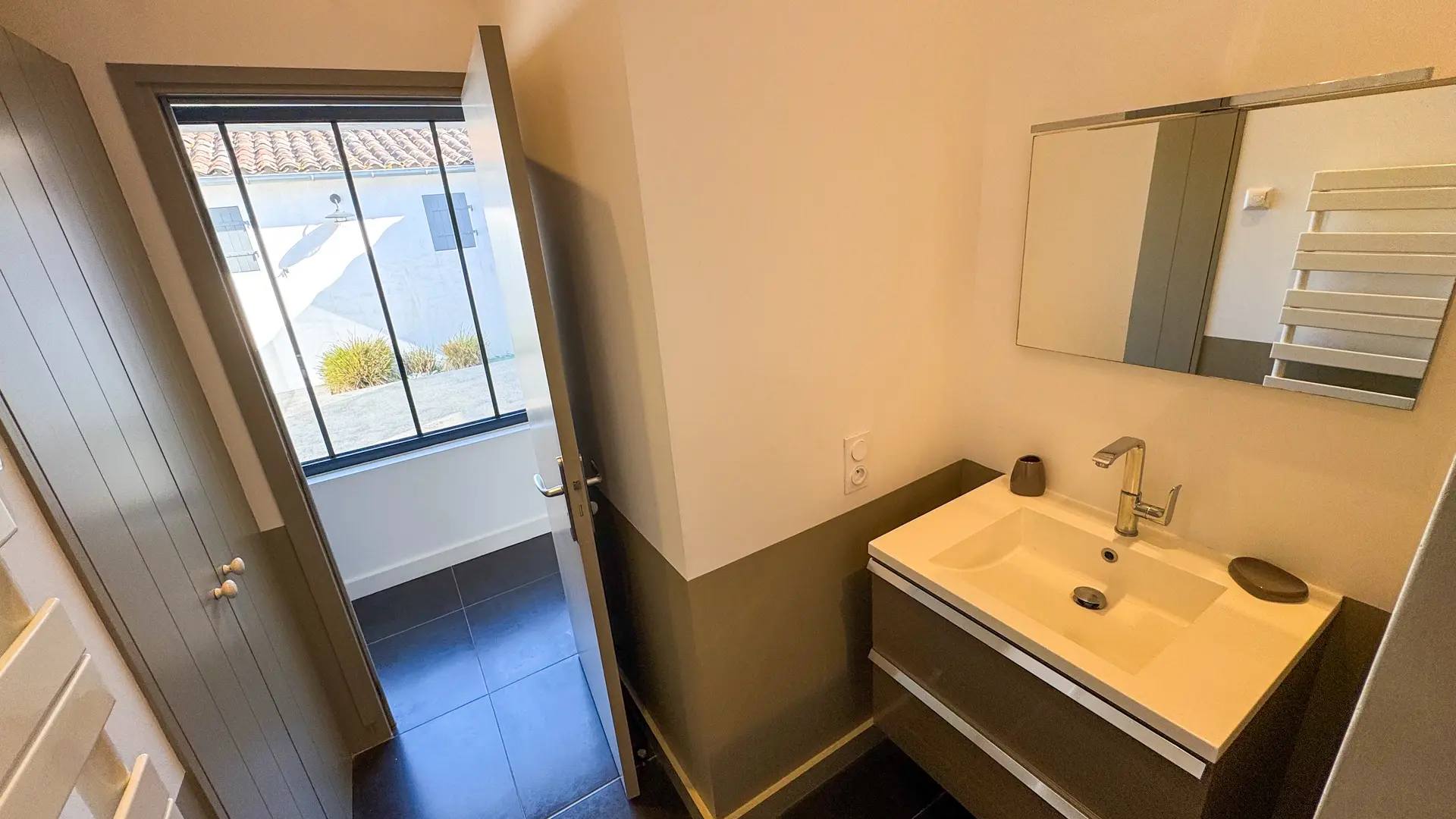 Bathroom 2