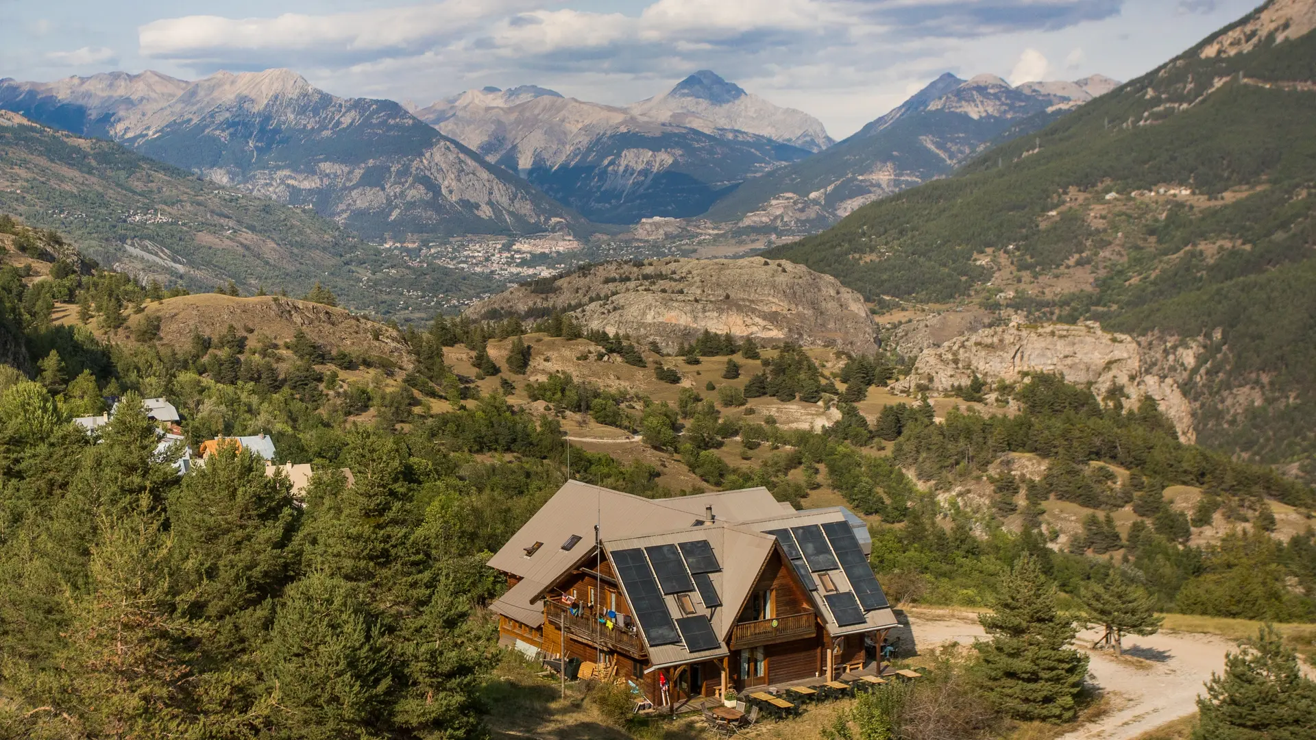 Le chalet du Pas du Loup en été