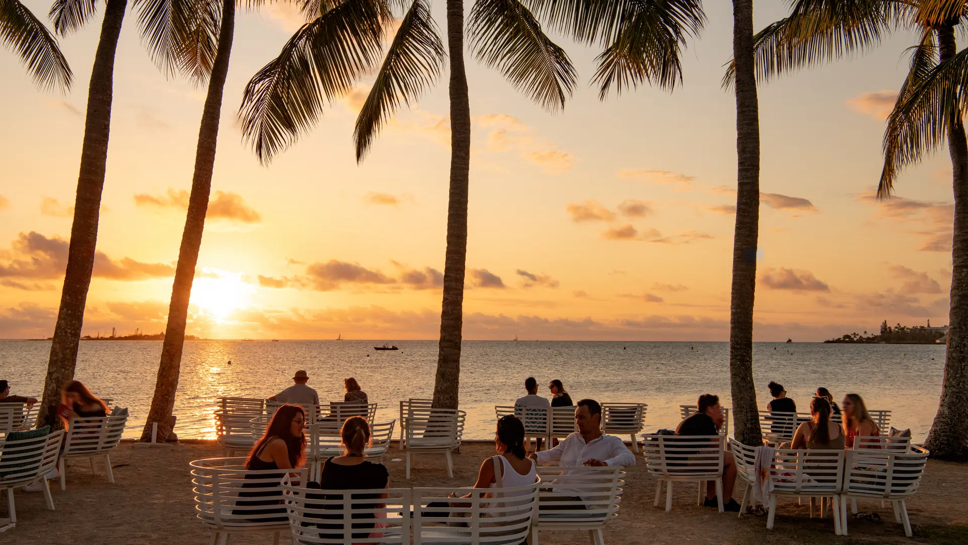 Sunset - Le Domaine Nouméa, Series by Marriott