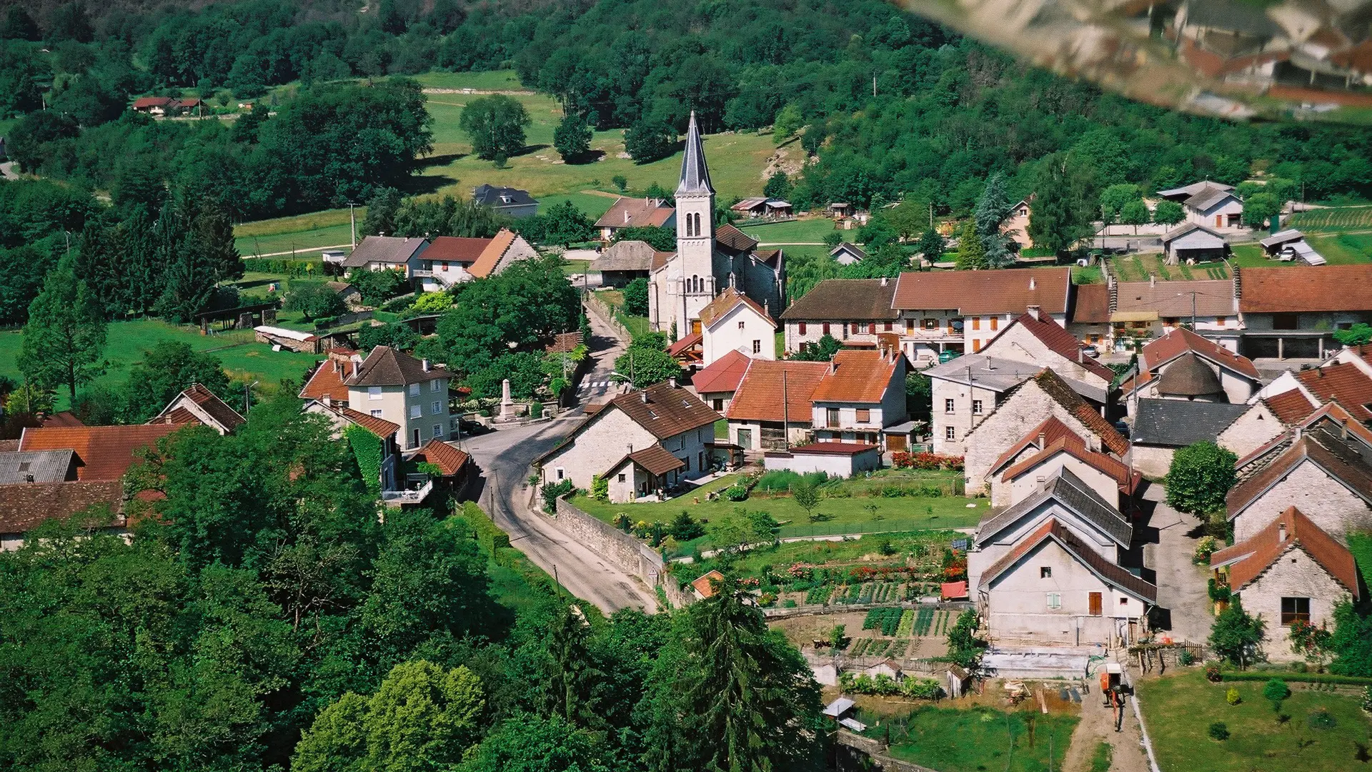Vue aérienne Arbignieu