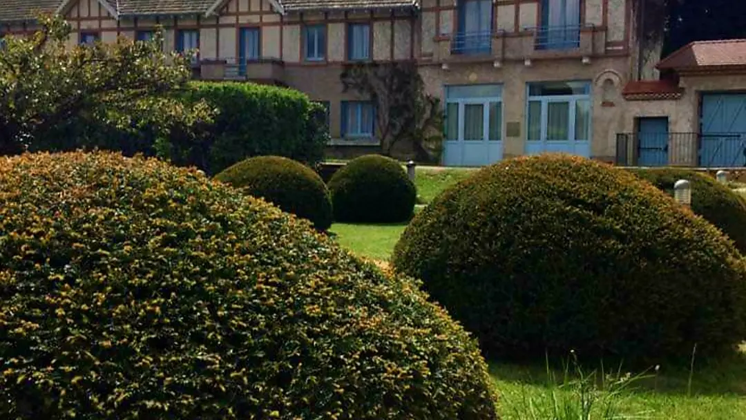 Façade et jardin