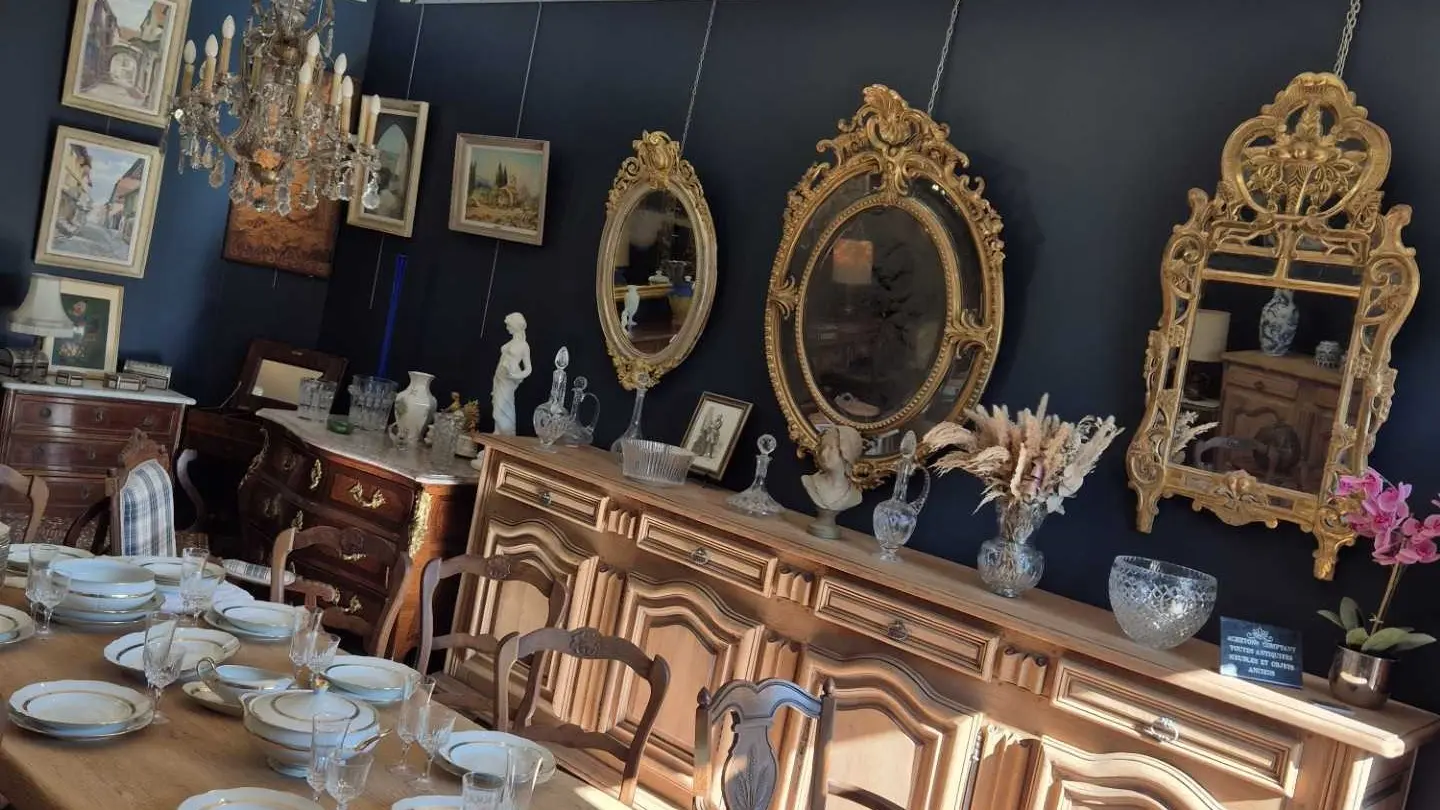 Cigales antiques - Brocante_L'Isle-sur-la-Sorgue déco intérieur