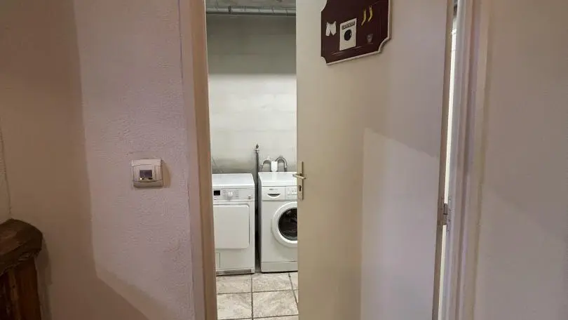 Espace laverie commune