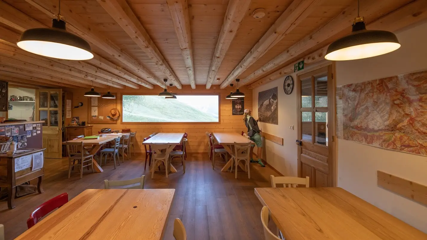 Inside the Pic du Mas refuge