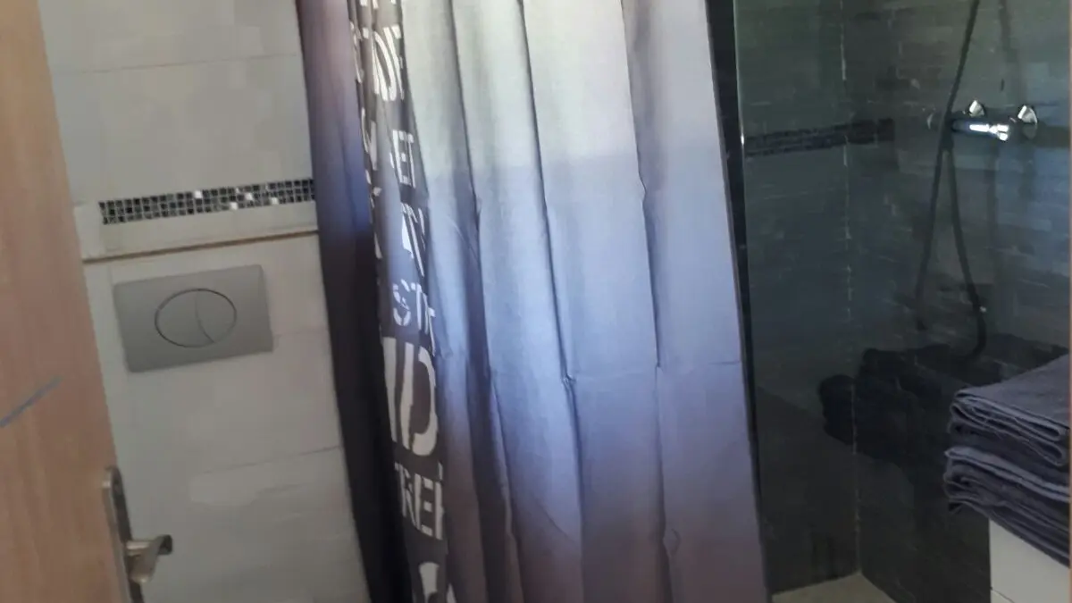 Salle de bain style urbain - La Ferme de Coron