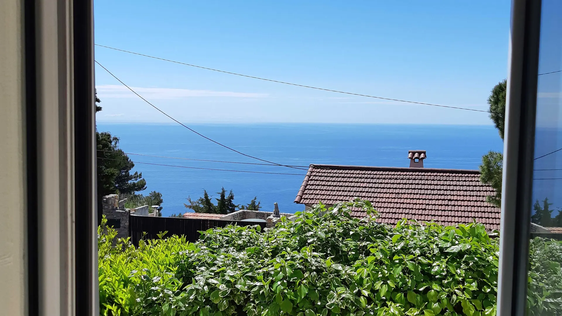 Romarin-Vue mer-Eze-Gîtes de France des Alpes-Maritimes