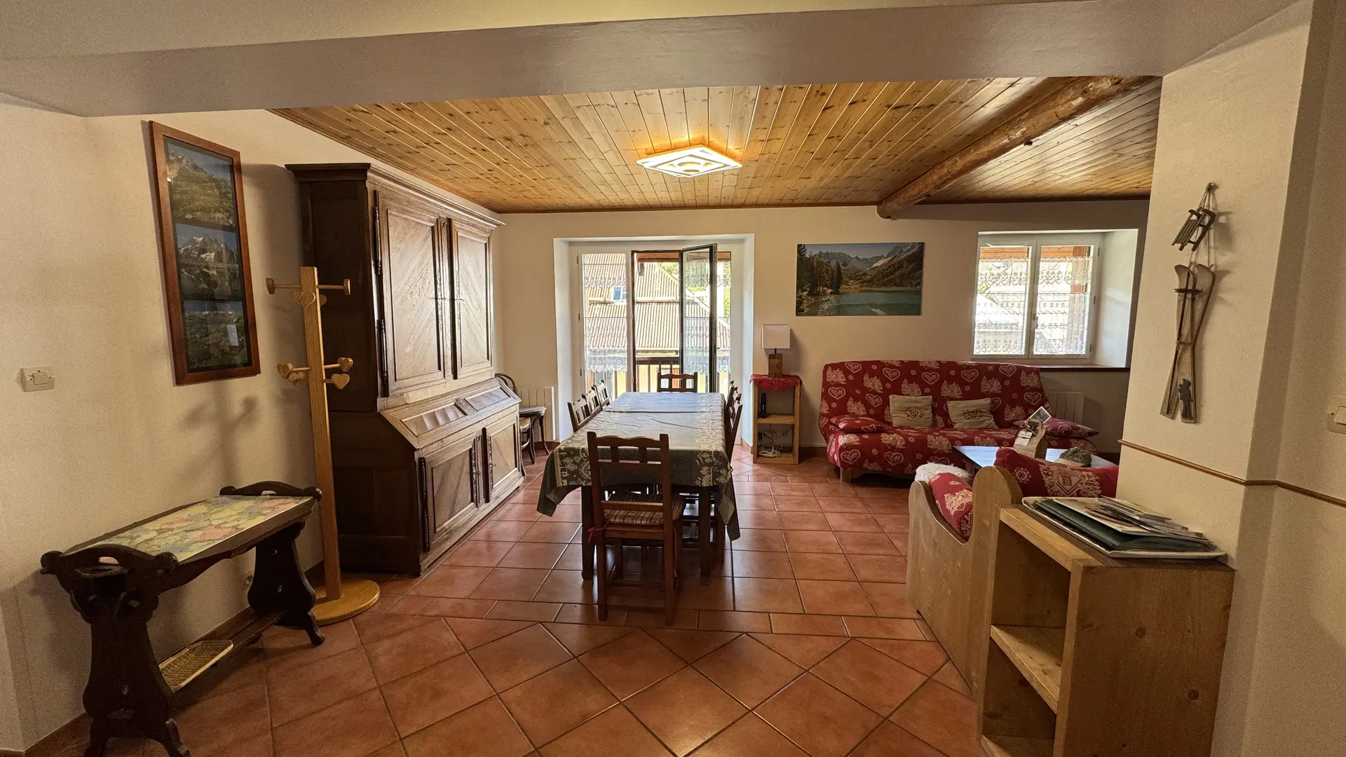4-pieces-guey-4-salle-manger-serre-chevalier-villeneuve