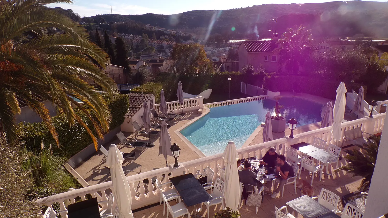 terrasse et piscine