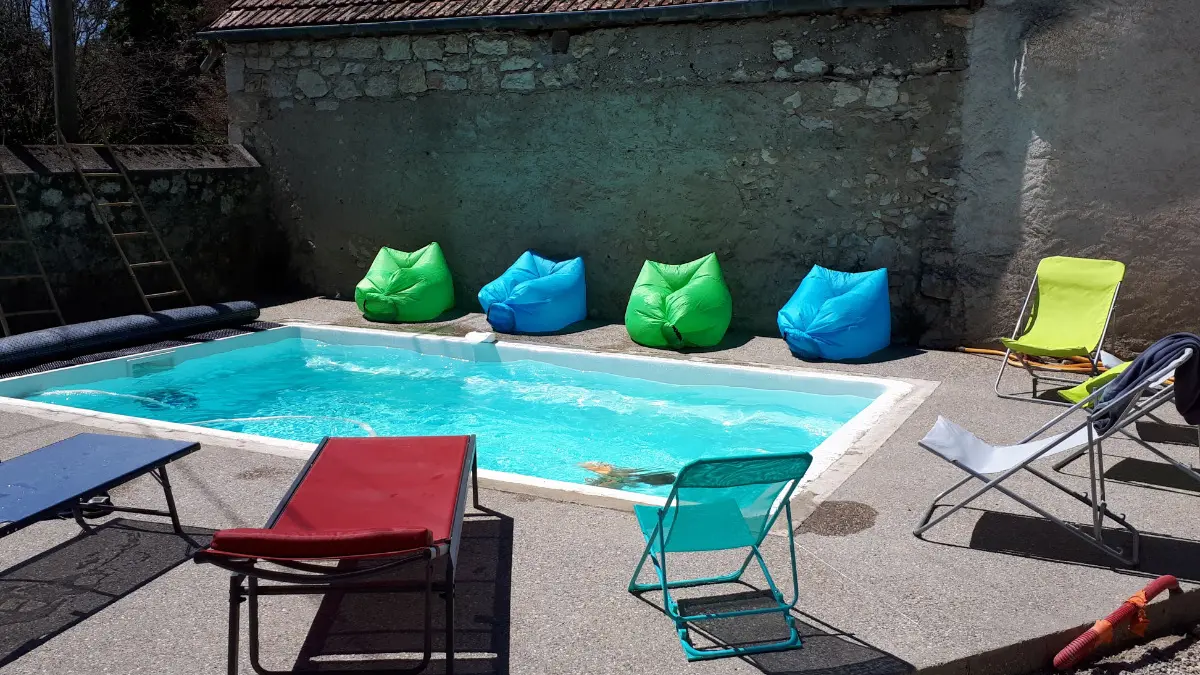 La piscine chauffée à 27°C