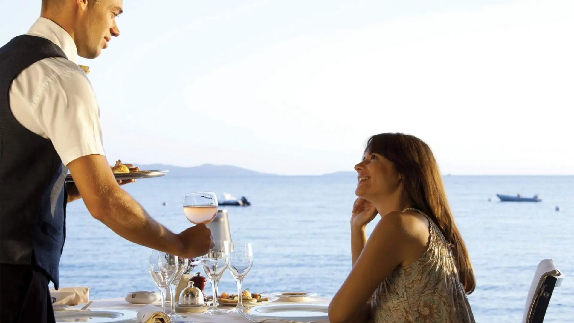 Restaurant bord de mer