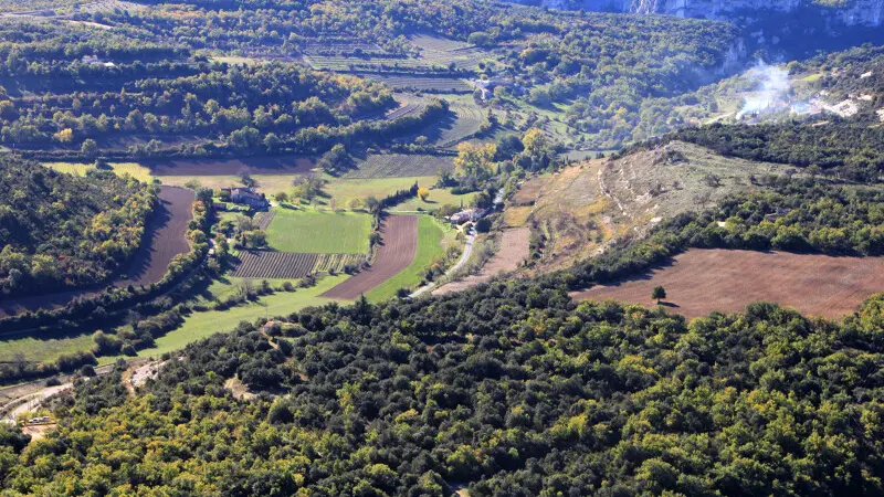 Vue aérienne sur le plateau des Claparèdes