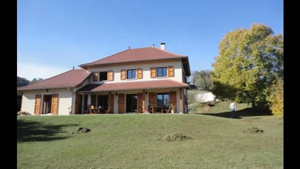 maison pieds dans l'eau : Maison pour 12 personnes (Isère - Paladru) groupe et famille