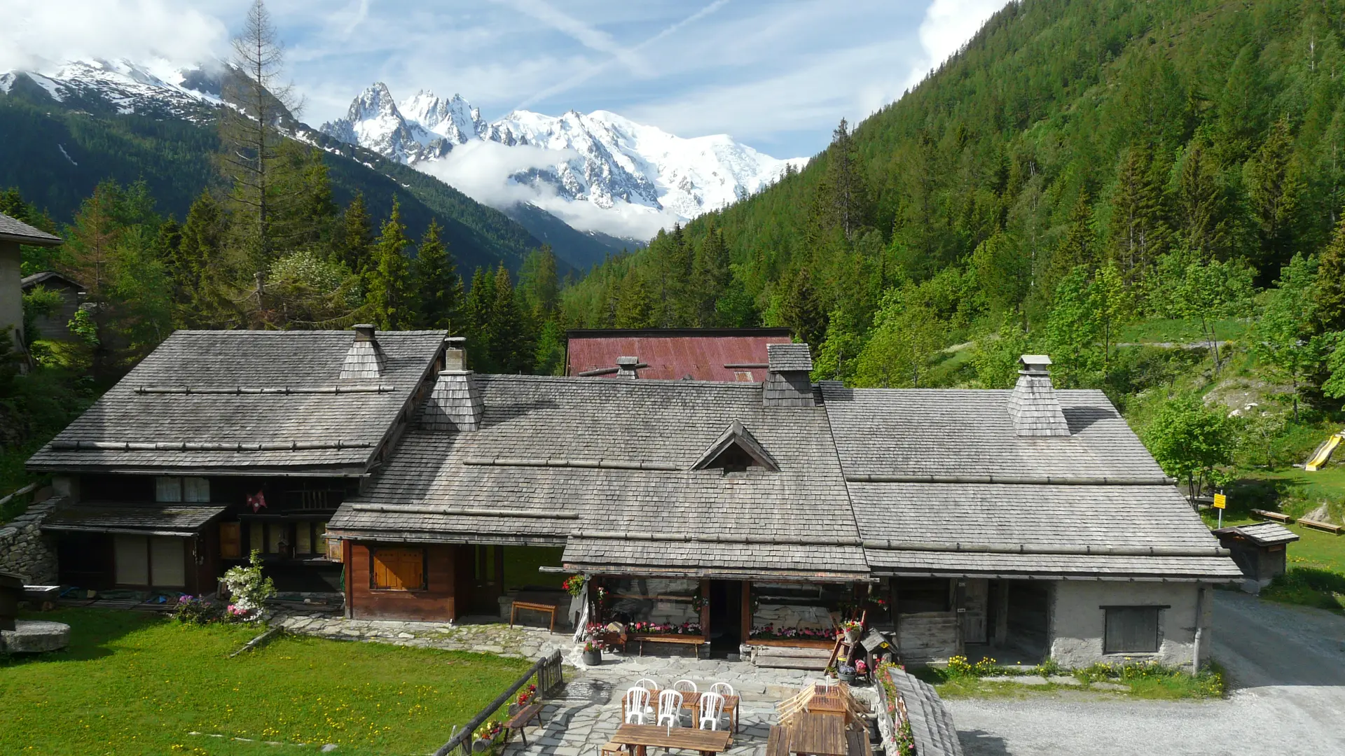 gîte la boerne argentière chamonix terrasse été