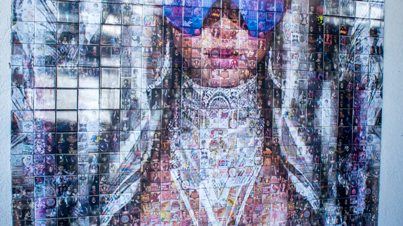 Mosaïque d’identités par Saro