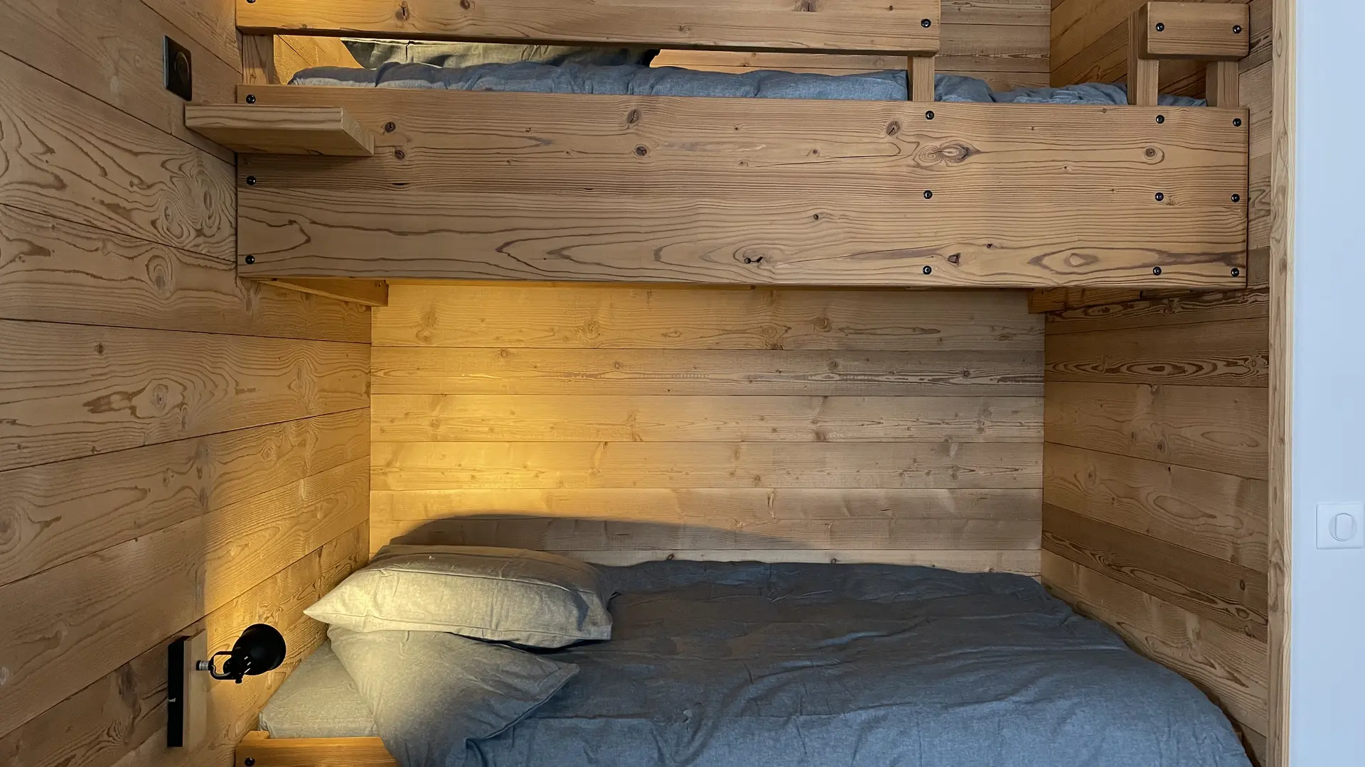 Les Balcons jaunes appartement 1 - 10 personnes - Chambre