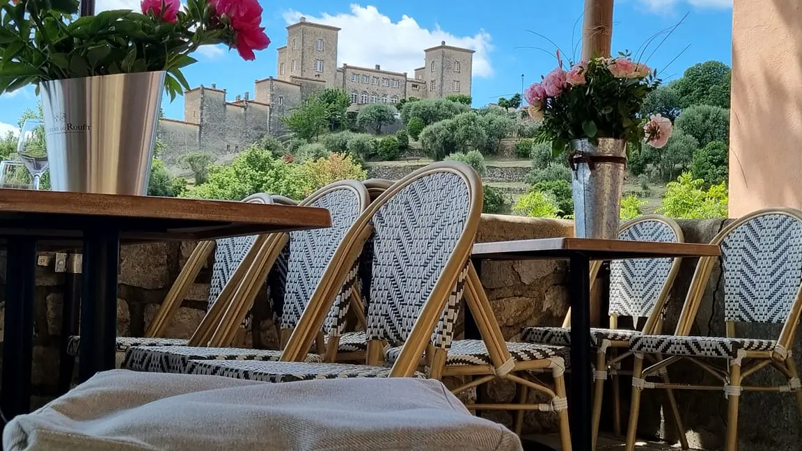 Vue sur le Château du Puy