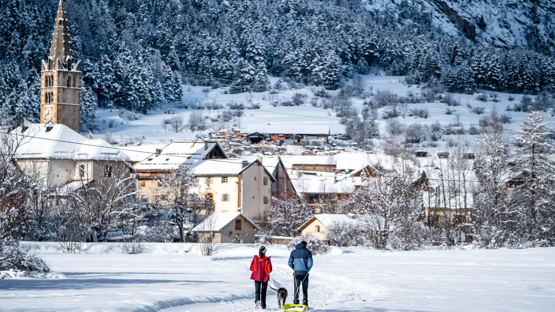 Randonnée raquette jusqu'au village de Val-des-Prés