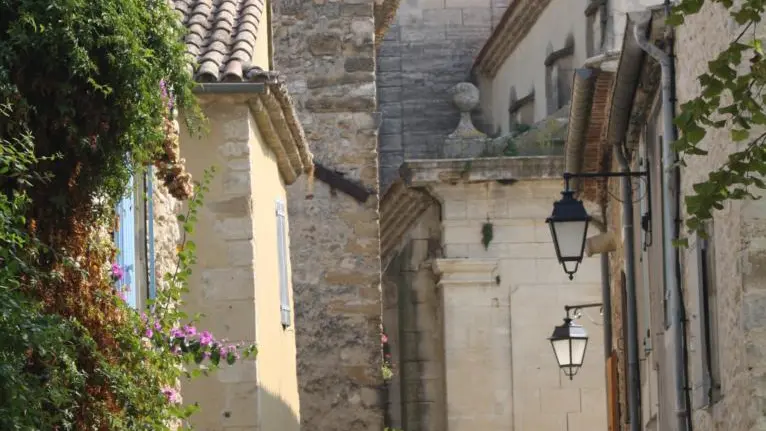 Ruelle - Village de Richerenches